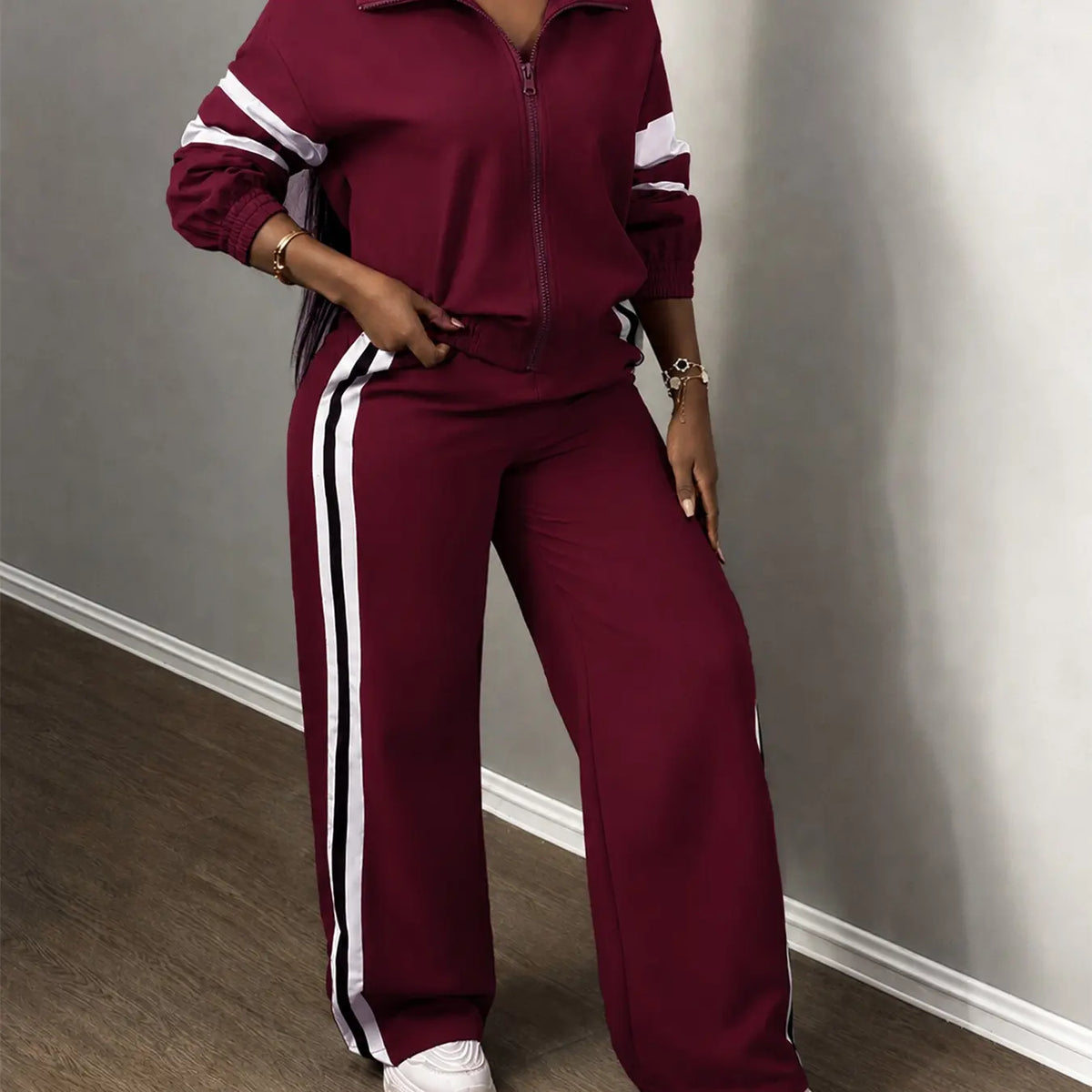 💚Women’s Two-Piece Sporty Set—Green Zipper Jacket M