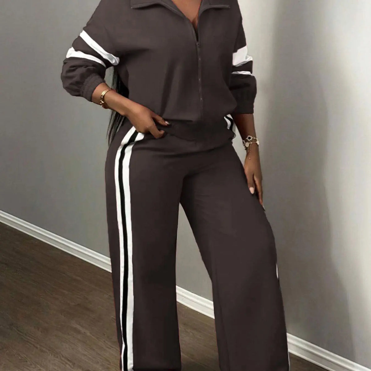 💚Women’s Two-Piece Sporty Set—Green Zipper Jacket M